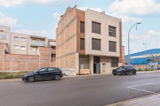 Edifici  Carrer de joan maragall. En construccion en almacelles