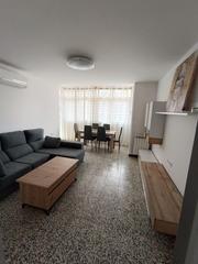 Location Appartement  Carrer príncep de viana. Piso de alquiler para estudiantes en el centro