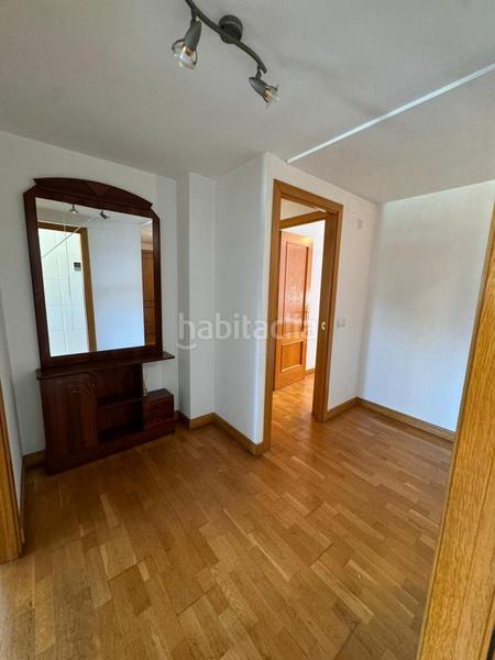Foto 3f9e3af6-629f-4d9e-86f2-066aadd55b0e. Piso amplia y luminosa vivienda en baró de maials en Lleida