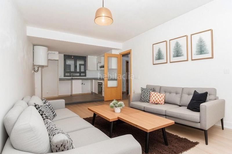 Foto 09346ea5-0bd1-4fac-acdb-7685cfa5fcc4. Planta baixa amb aparcament a Linyola