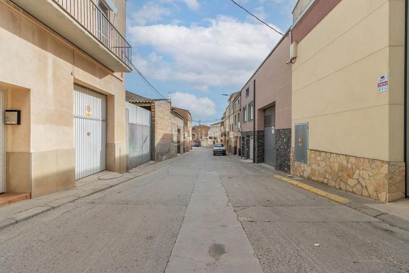 Foto 09a2a74d-65dd-41ff-9d91-b86f9bb6955d. Planta baixa amb aparcament a Linyola