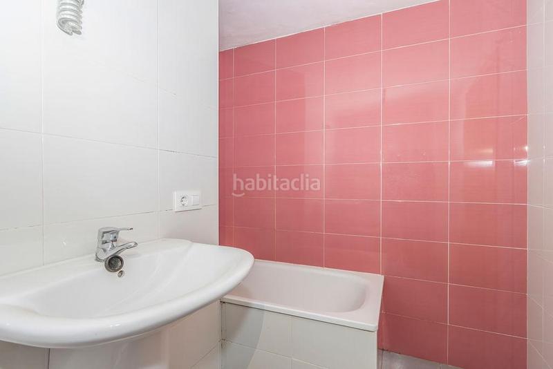 Foto 489d05a8-d326-488e-8622-d0fa4d2d0061. Planta baixa amb aparcament a Linyola