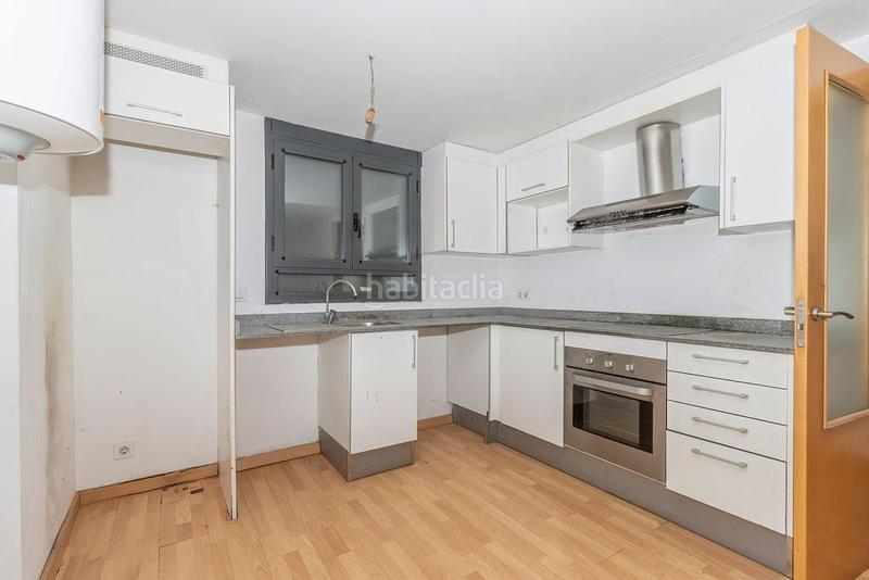 Foto ee1dc3b8-a510-4927-a8d5-18718734f685. Planta baixa amb aparcament a Linyola