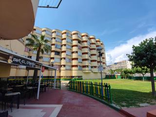 Appartement  De pau casals. Piso en venta en la pineda