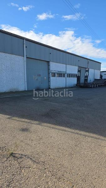 Foto f26d8225-9a76-4815-9575-01b71c7897cb. Capannone industriale in Partides Rurals Lleida