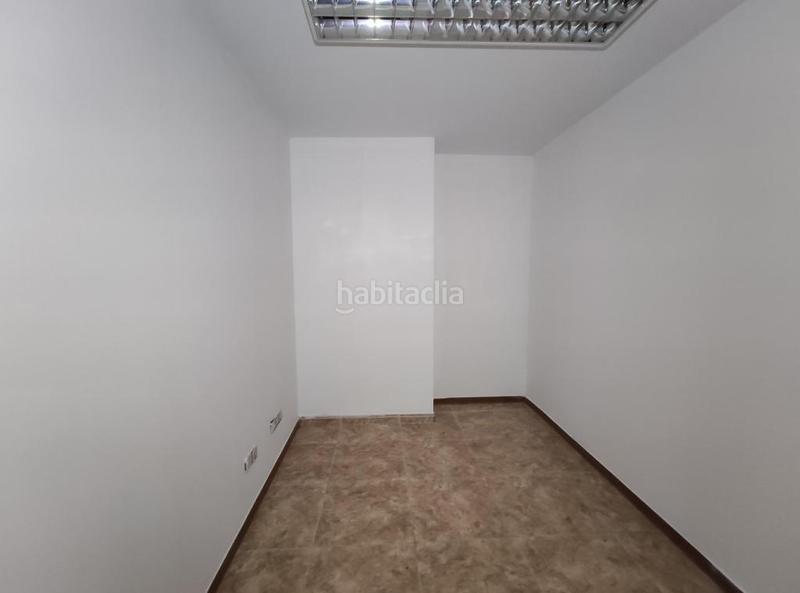 Foto 331bf1b2-d28f-4c65-9778-cbee39cfc386. Local comercial a Cappont Lleida