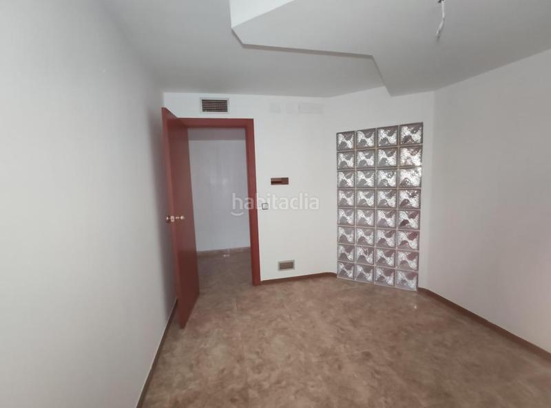 Foto 3ba43538-e5b5-425b-8d31-ef9c96b5e8d6. Local comercial a Cappont Lleida