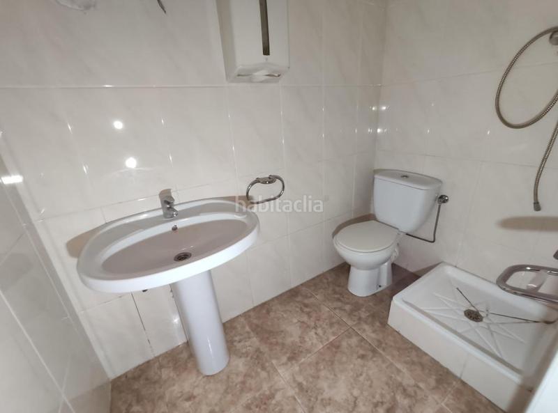 Foto 8d6ec292-ef97-4eaa-a1e4-c2ef3db62e52. Local comercial a Cappont Lleida