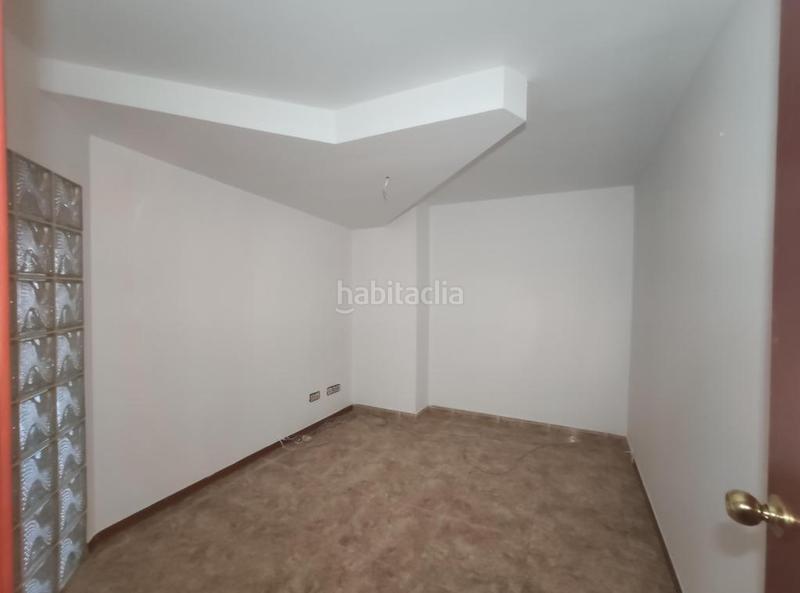 Foto f42cae60-f2ca-42d3-aba2-7dc98b2dfd10. Local comercial a Cappont Lleida