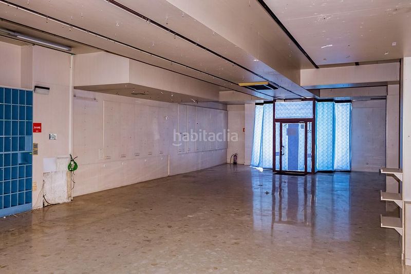 Foto 5b3f7360-ded0-4eee-92a8-1310d7d8ffba. Local comercial a Príncep de Viana-Clot-Xalets Humbert Torres Lleida