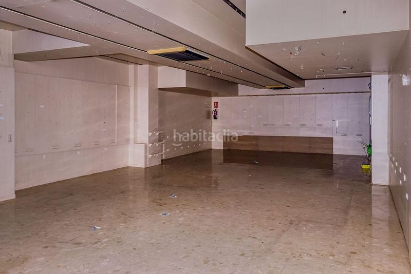 Foto a40a052b-a149-4ff0-873c-a794e1d1eb92. Local comercial a Príncep de Viana-Clot-Xalets Humbert Torres Lleida