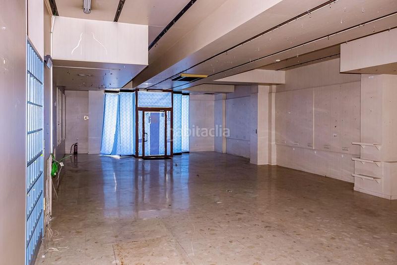 Foto d6540ad3-e81f-41b7-9af9-211808b659d0. Local comercial a Príncep de Viana-Clot-Xalets Humbert Torres Lleida