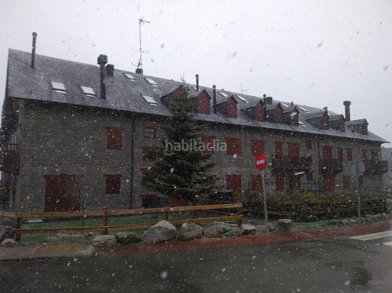 Foto 0f46e972-51d0-4fea-932f-63b8709615ef. Aparcament cotxe a Vall de Boí (La)