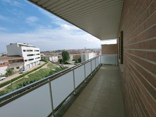 Pis  D'urgell. Piso en bellpuig ocupado