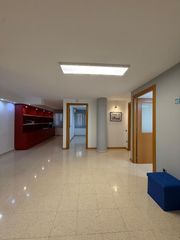 Rent Office space  Carrer del carme. Perfecta oficina en alquiler en lleida
