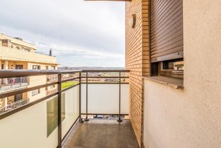 Pis  Onze de setembre. Piso en alcarràs