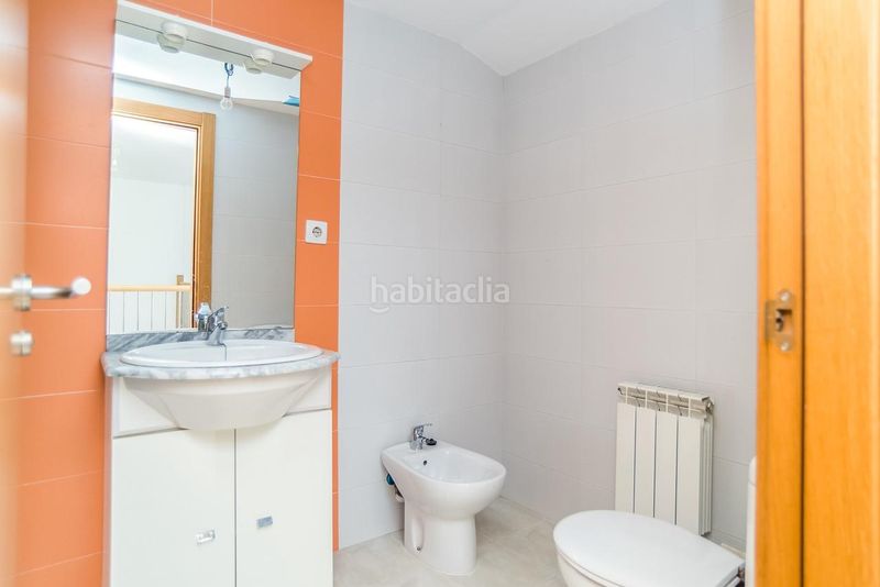 Foto f05d9cfe-6503-45ed-8caa-d6c6690994c2. Pis a Alcarràs