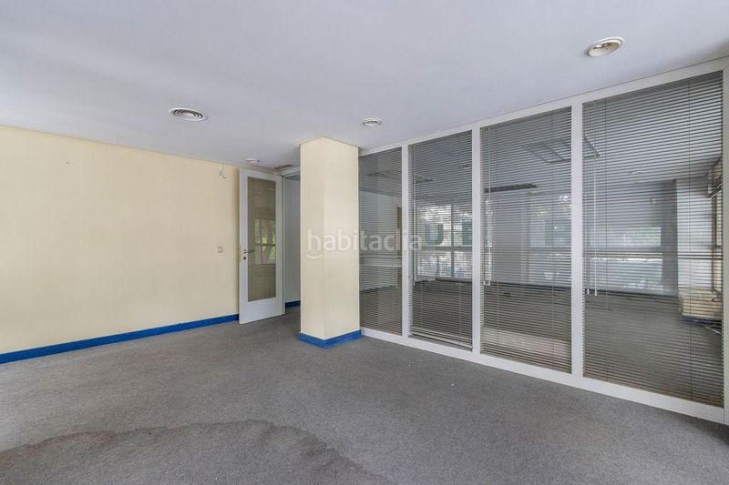 Foto ff581409-a6ae-482a-98b8-4239601920db. Local comercial a Centre Històric Lleida