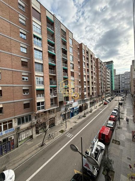 Foto e6b8dbef-085f-4e8f-b7b5-2afb44343544. Pis a Centre Històric Lleida