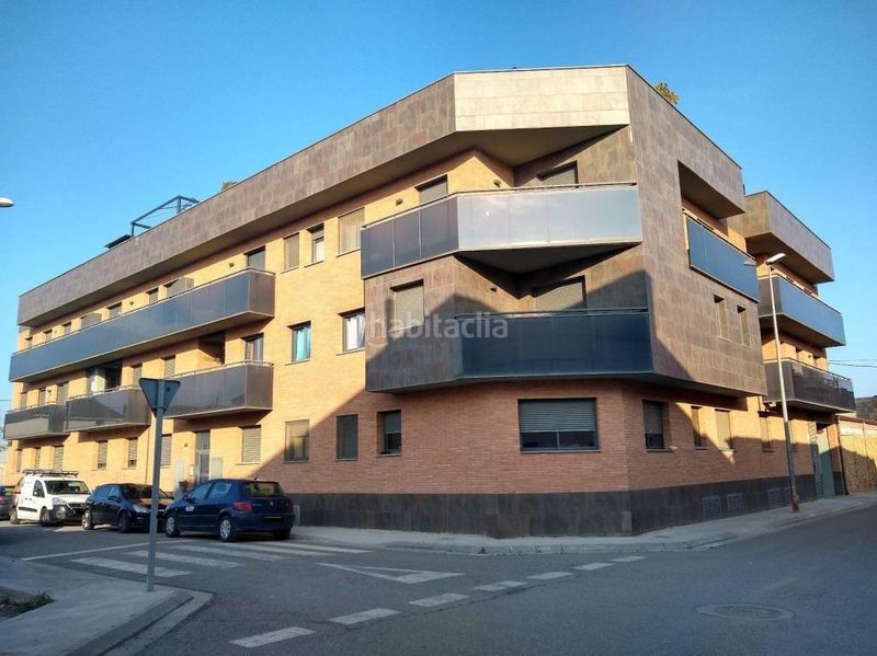 Foto e4e385b1-fa9e-4f80-917c-24b3273f699c. Aparcament cotxe a Térmens