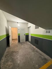 Location Parking voiture  Enric pubill "lo parrano". Plaza de parking para moto en balafia