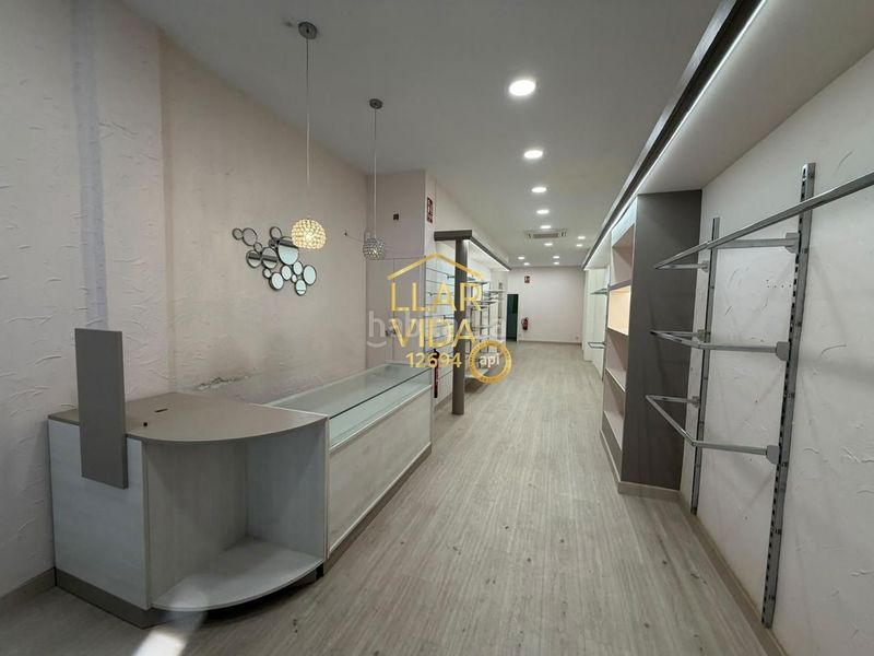 Foto af9c88b4-936b-46e7-94bc-4b823dd96b8c. Local comercial a Centre Històric Lleida