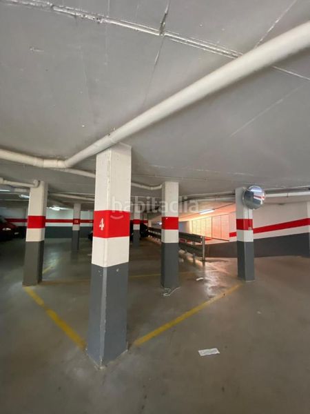 Foto 234c16fd-0168-4064-bd08-e5e8eb040d4b. Aparcament cotxe a Alcoletge