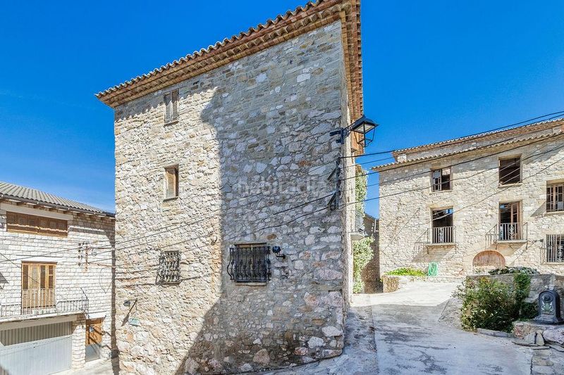 Foto fa36e429-75bc-484d-afdd-e37d3c7baff1. Casa a Camarasa