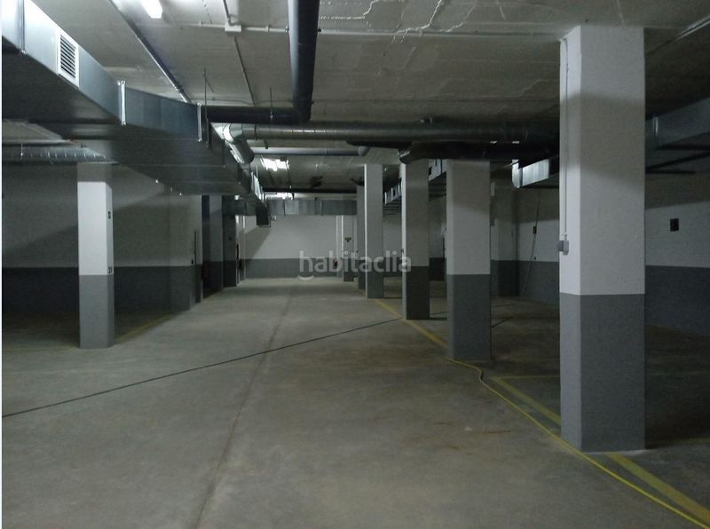 Foto b3992a5e-99a3-40c1-bdd5-547f888639a4. Aparcament cotxe a Tàrrega
