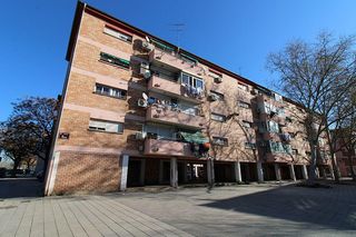 Pis  Joan carles. Piso en lleida alquiler social