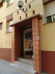 Piso  Illa sacra. Piso en venta en sabadell