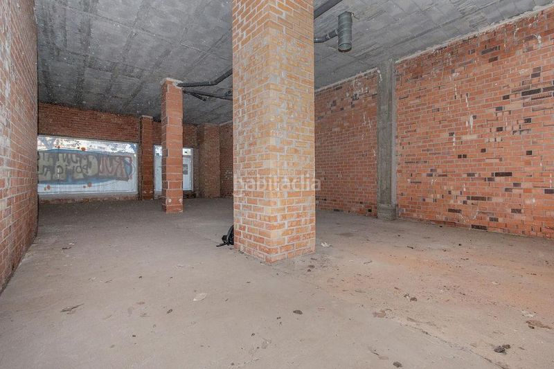 Foto ca8df514-e04c-4d93-bd41-c4acd95fe7da. Local comercial a Balàfia Lleida