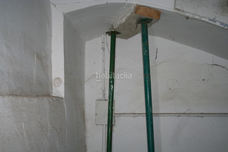 Foto 02230ddb-51ea-4a08-845a-190d92ca2337. Edificio in Balaguer