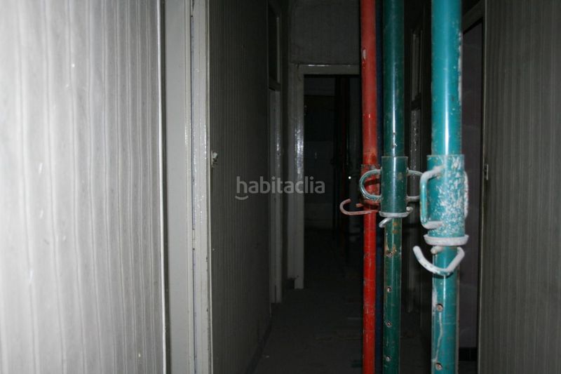 Foto cea7f1cd-90f9-4a1f-8f28-86489f578e8d. Edificio in Balaguer