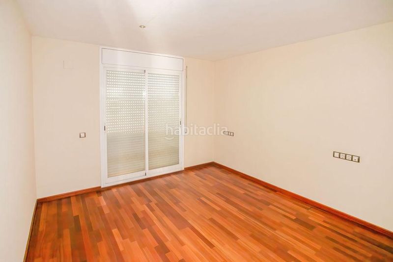 Foto bdb83888-9179-4846-946e-ff20a5254725. Casa amb aparcament a Golmés