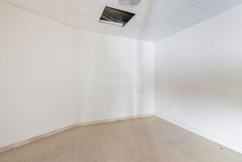 Foto 0d47ff70-f7e4-4e5b-8a12-6599528bae46. Alquiler local comercial local en alquiler en el centro en Lleida