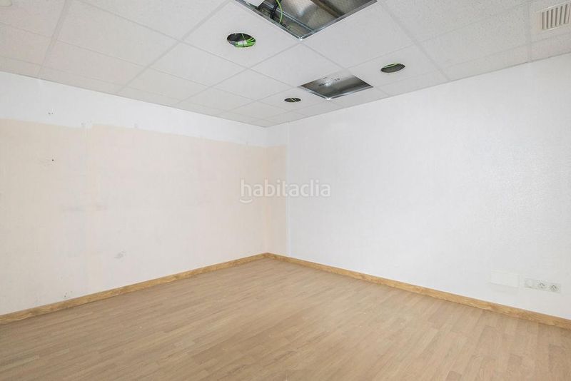 Foto 41422fc5-822c-4b36-acc3-85b656a0f13b. Alquiler local comercial local en alquiler en el centro en Lleida