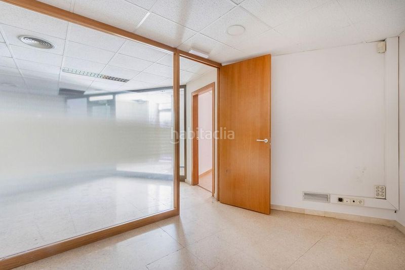 Foto 71213f8d-37c3-4bd7-96a0-107e565a9d6b. Alquiler local comercial local en alquiler en el centro en Lleida