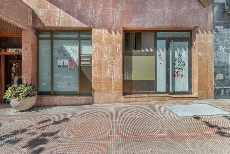Foto b8b5e1cc-6512-4416-8eb3-c1c765da43fc. Alquiler local comercial local en alquiler en el centro en Lleida