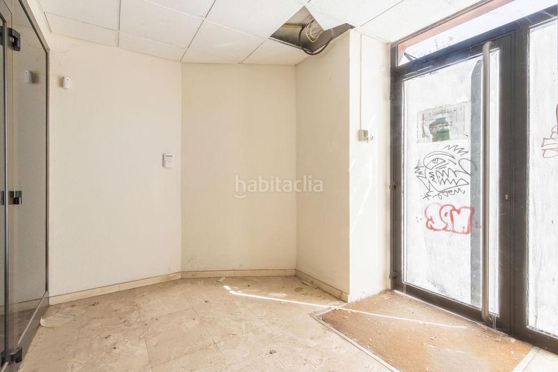 Foto bb0af214-2ced-4c2d-ad25-7fe0372c0341. Alquiler local comercial local en alquiler en el centro en Lleida