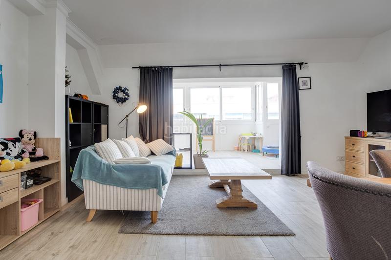 Foto 7d3831dc-10b0-4335-b5c4-2c9878eb4569. Attico con parcheggio in Sants Barcelona