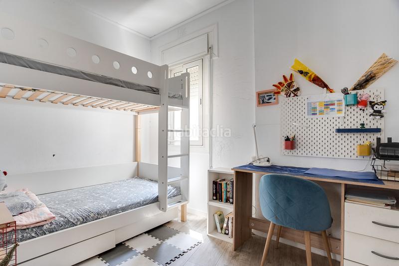 Foto c669e701-49a5-44bd-a301-1d8bc621041c. Attique avec parking dans Sants Barcelona