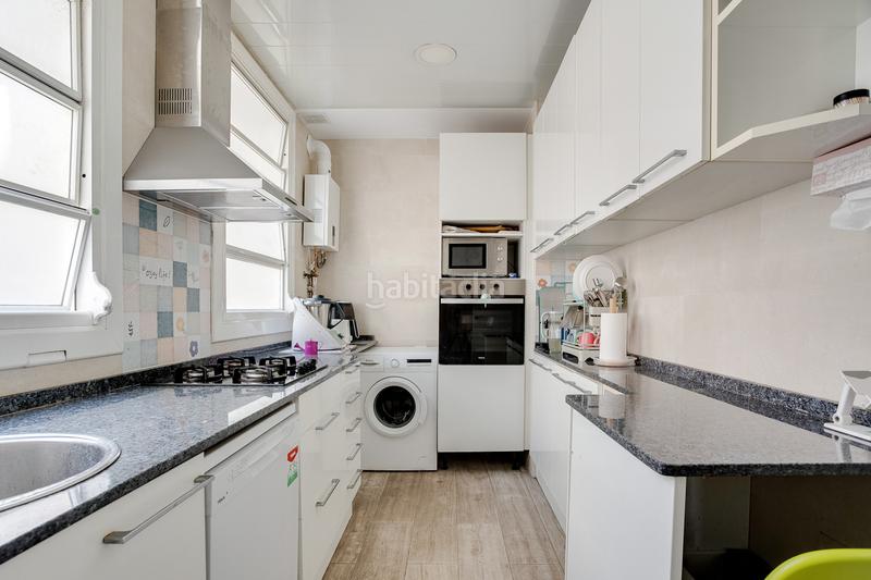 Foto cb23ca70-c897-4365-8102-17c62db277a4. Attique avec parking dans Sants Barcelona