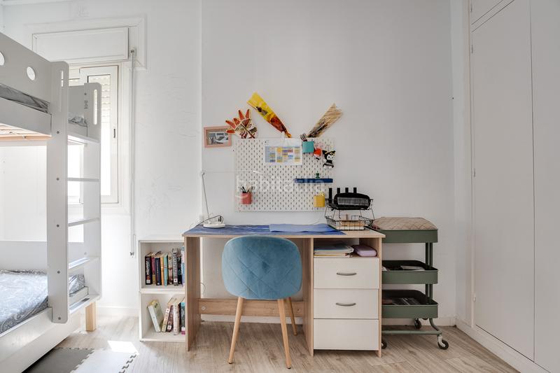 Foto e71c9879-5e99-478e-9330-5daf00c55f9b. Attique avec parking dans Sants Barcelona