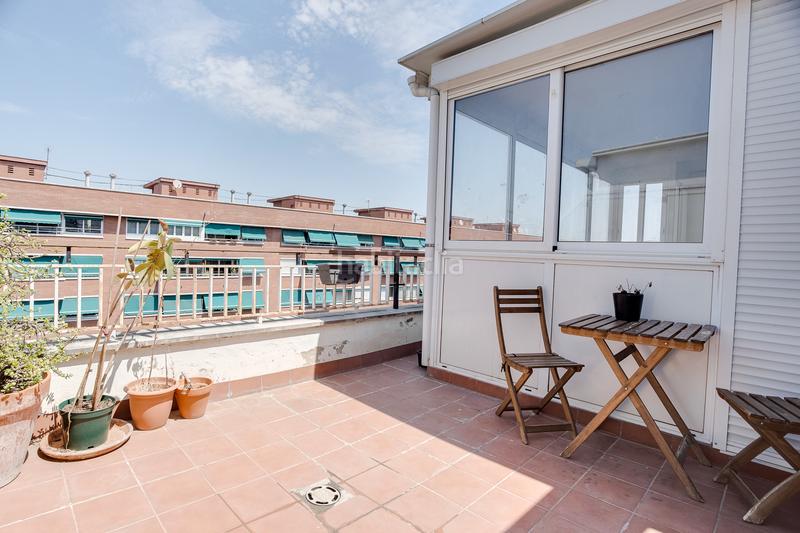 Foto 7f3b8e8d-9036-4585-ab63-49685f57885b. Dachwohnung mit parking in Sants Barcelona