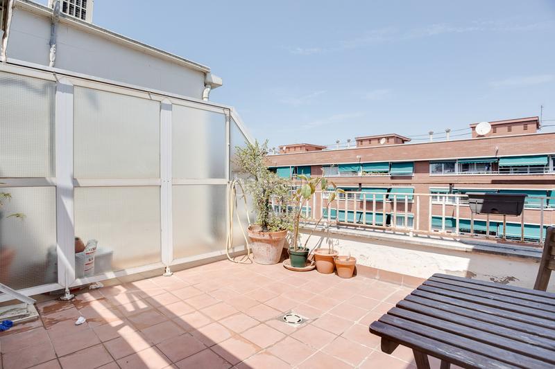 Foto 833ca161-89ab-4a6a-9152-bd8a1bcd4222. Dachwohnung mit parking in Sants Barcelona