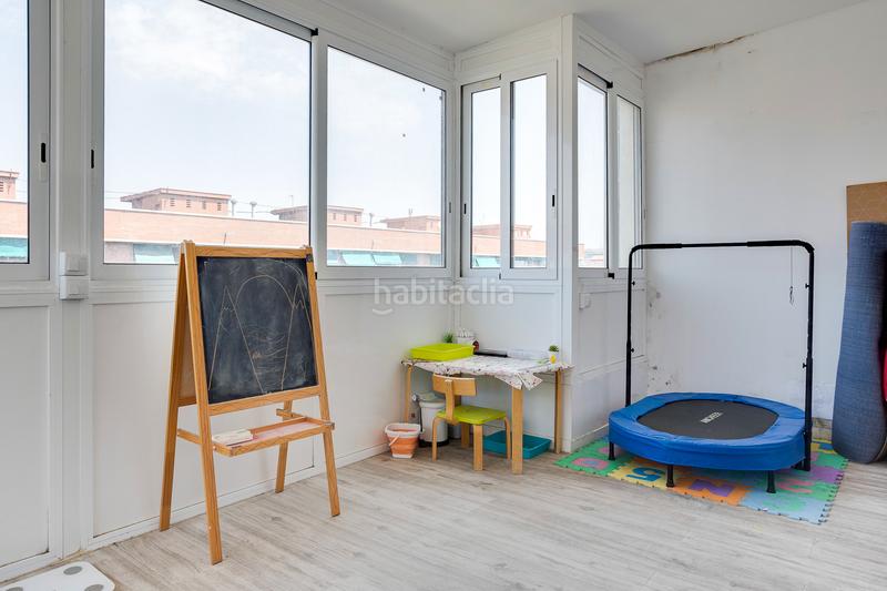 Foto dc7e4196-96b3-4044-8798-9e6fe4854e2b. Dachwohnung mit parking in Sants Barcelona