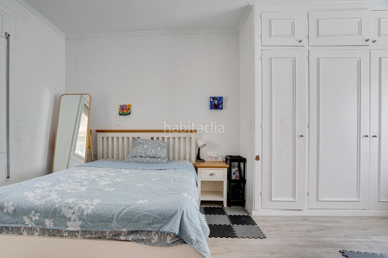 Foto f02bf0ae-30af-4658-ab0a-6068368fe6ab. Dachwohnung mit parking in Sants Barcelona