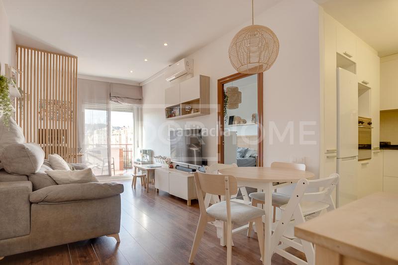 Foto c27999c8-1d19-4d9e-88e2-f7d40e3a6721. Appartamento con riscaldamento in Fort Pienc Barcelona