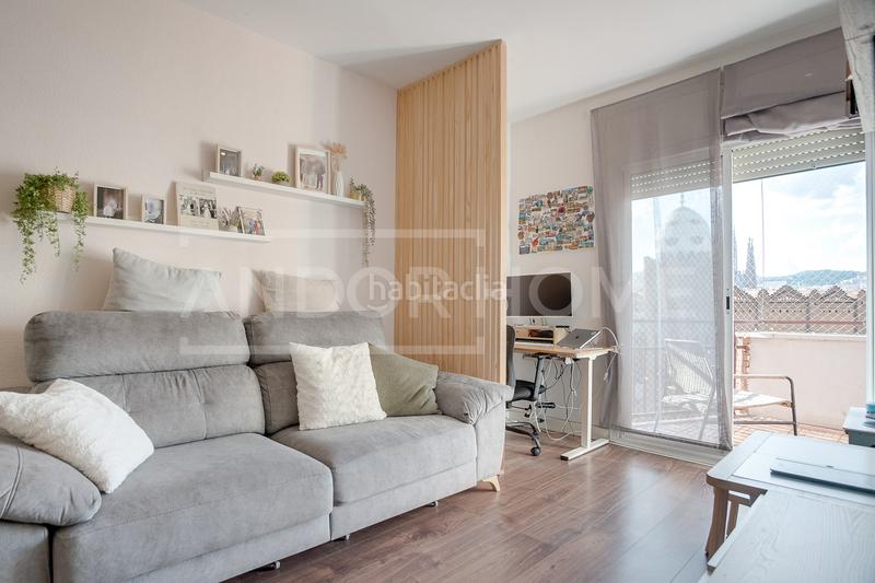 Foto 4cf63f96-aa6e-49af-a37d-09722e9c1854. Piso en Fort Pienc Barcelona